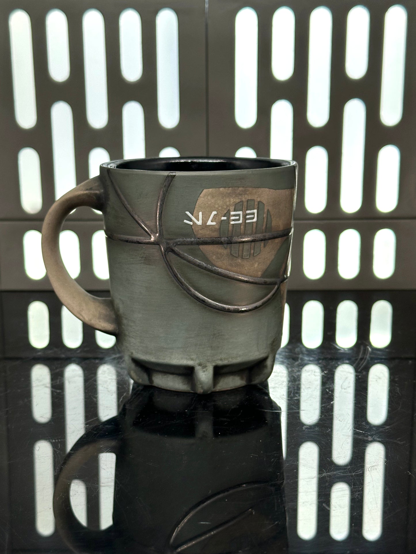 SM-33 Mug