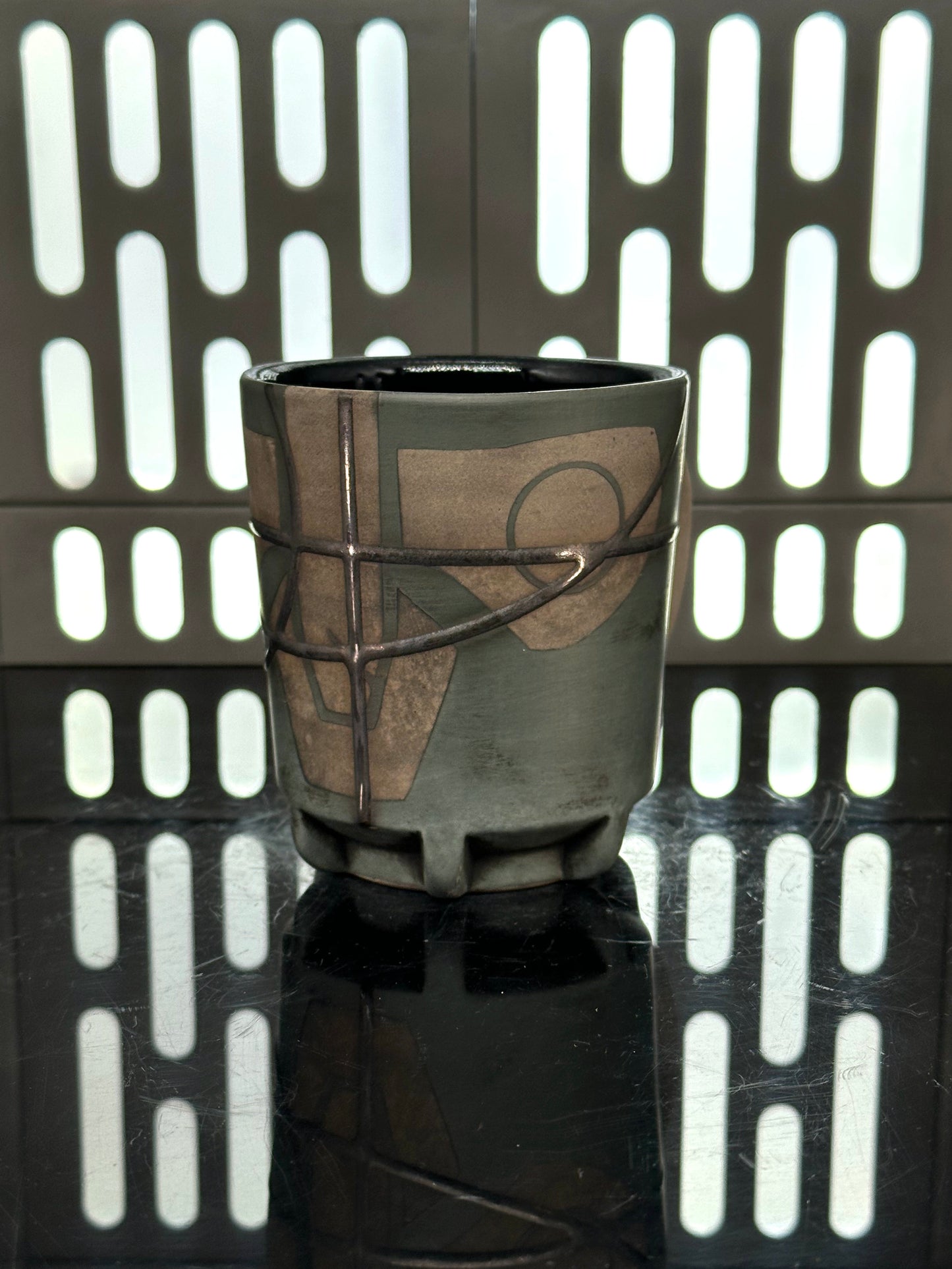 SM-33 Mug
